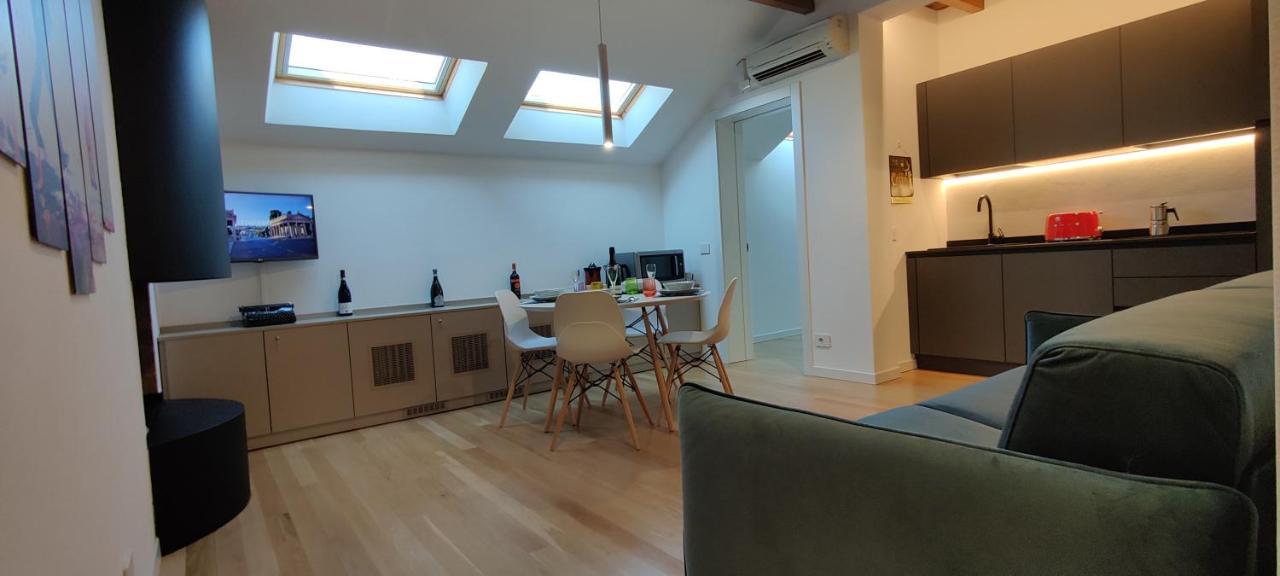 Nxt Station Deluxe Apartment Bergamo Luaran gambar