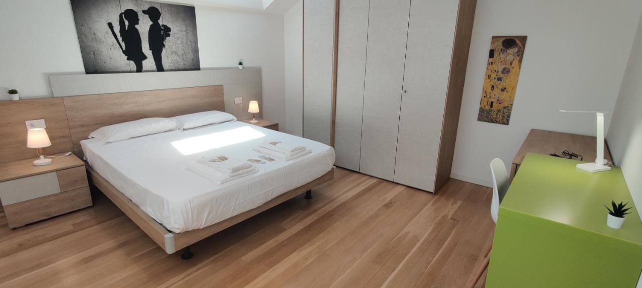 Nxt Station Deluxe Apartment Bergamo Luaran gambar