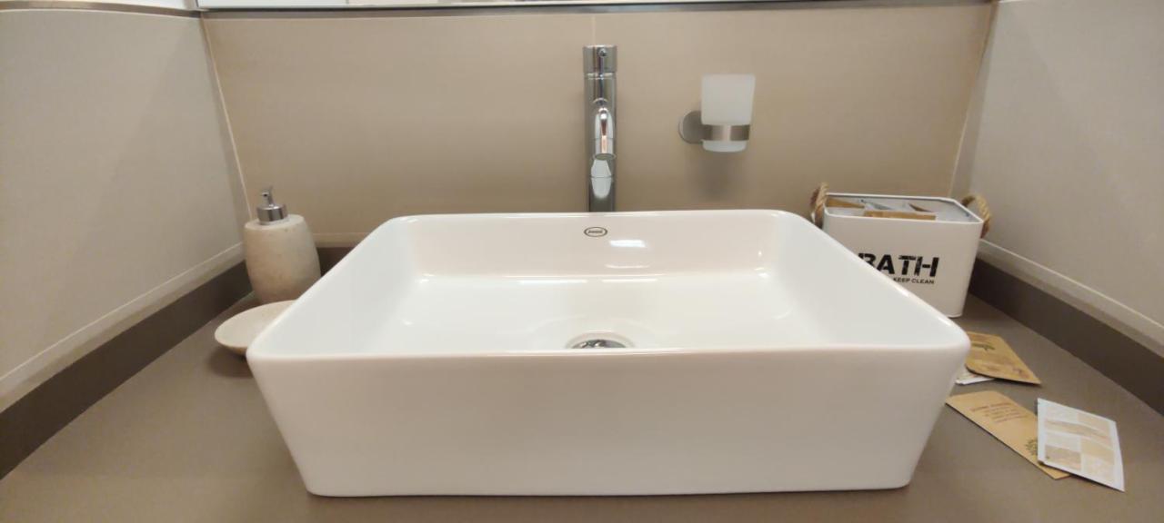 Nxt Station Deluxe Apartment Bergamo Luaran gambar