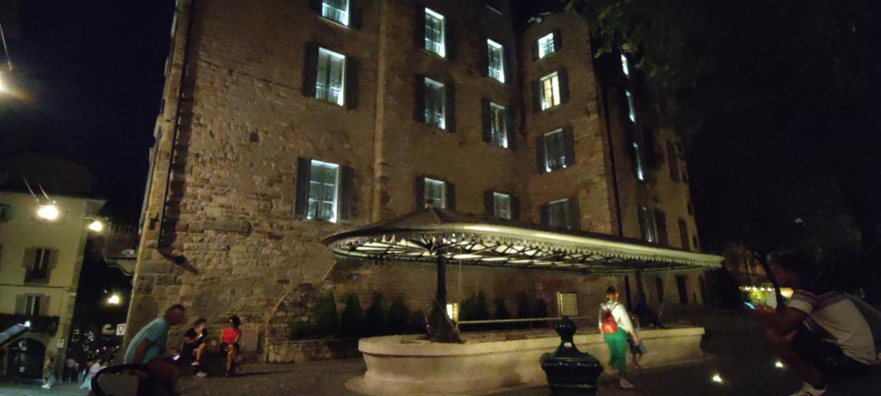 Nxt Station Deluxe Apartment Bergamo Luaran gambar